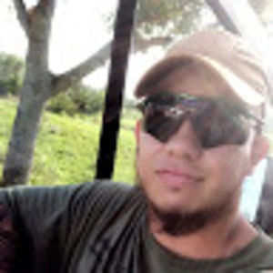 Meet your Posher, Moises